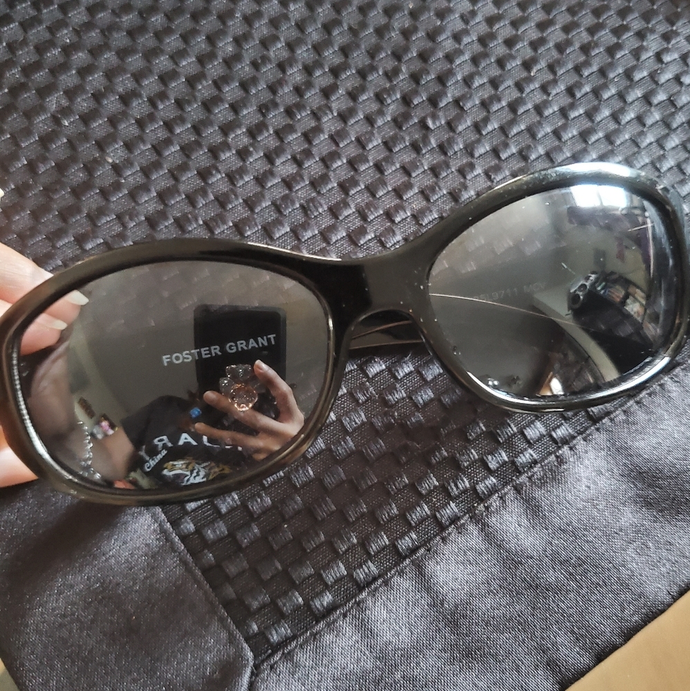 Foster Grant - image 1